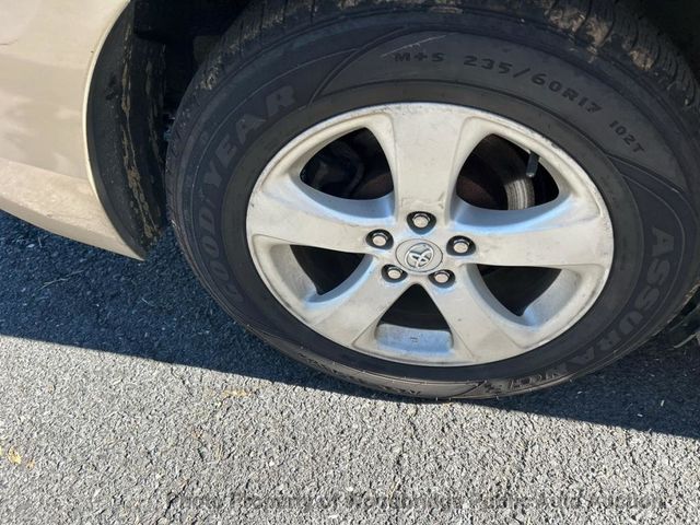 2011 Toyota Sienna LE - 23101534 - 14