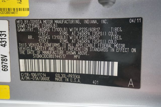 2011 Toyota Sienna LE - 23036445 - 22