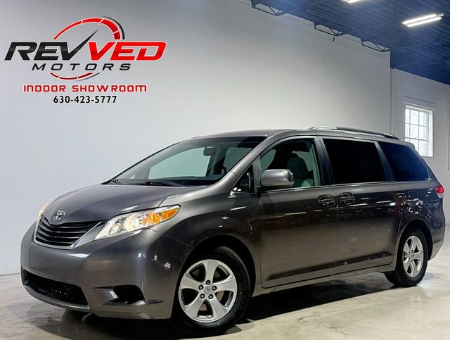 2011 Toyota Sienna LE - 22923615 - 0