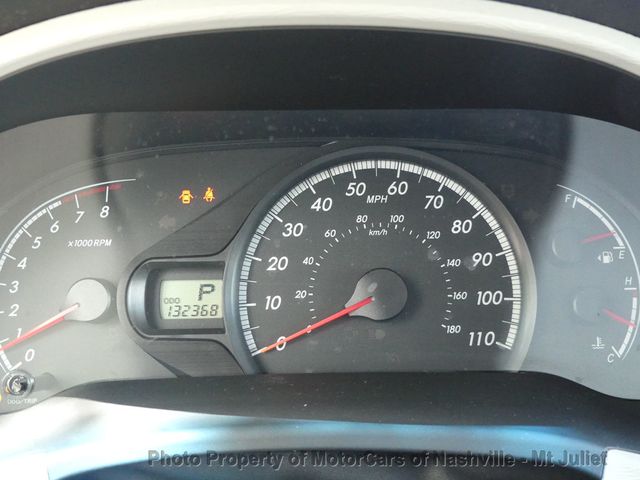 2011 Toyota Sienna LE - 23014357 - 35