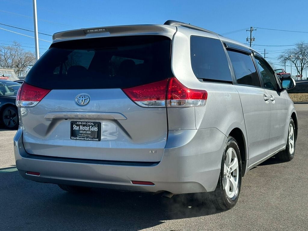 2011 Toyota Sienna LE - 22315406 - 6