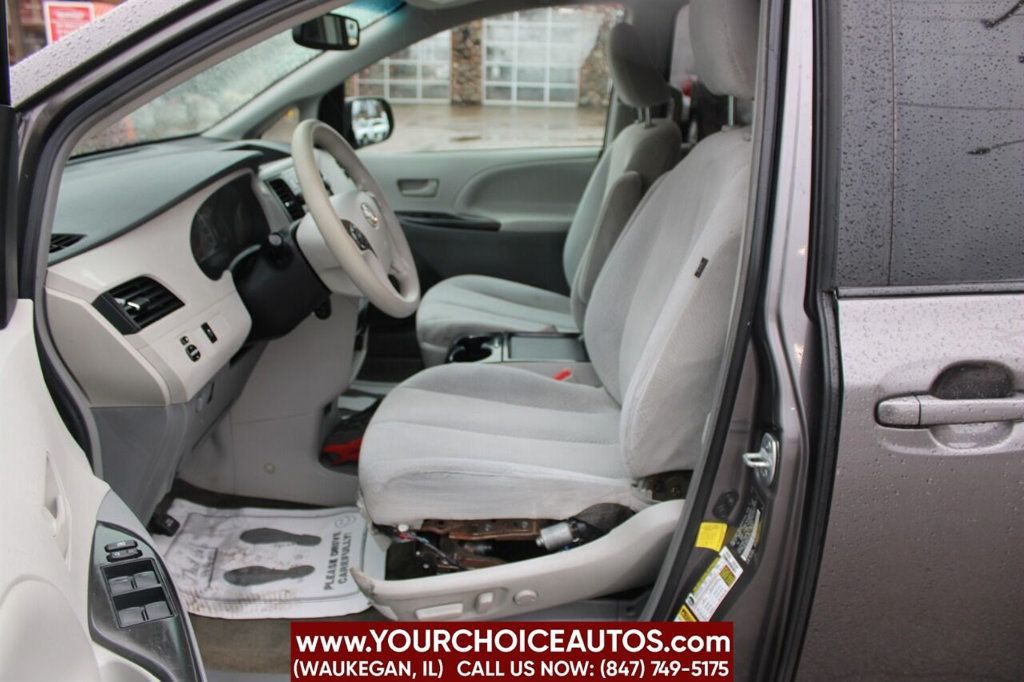 2011 Toyota Sienna LE 7 Passenger Auto Access Seat 4dr Mini Van - 22387641 - 10