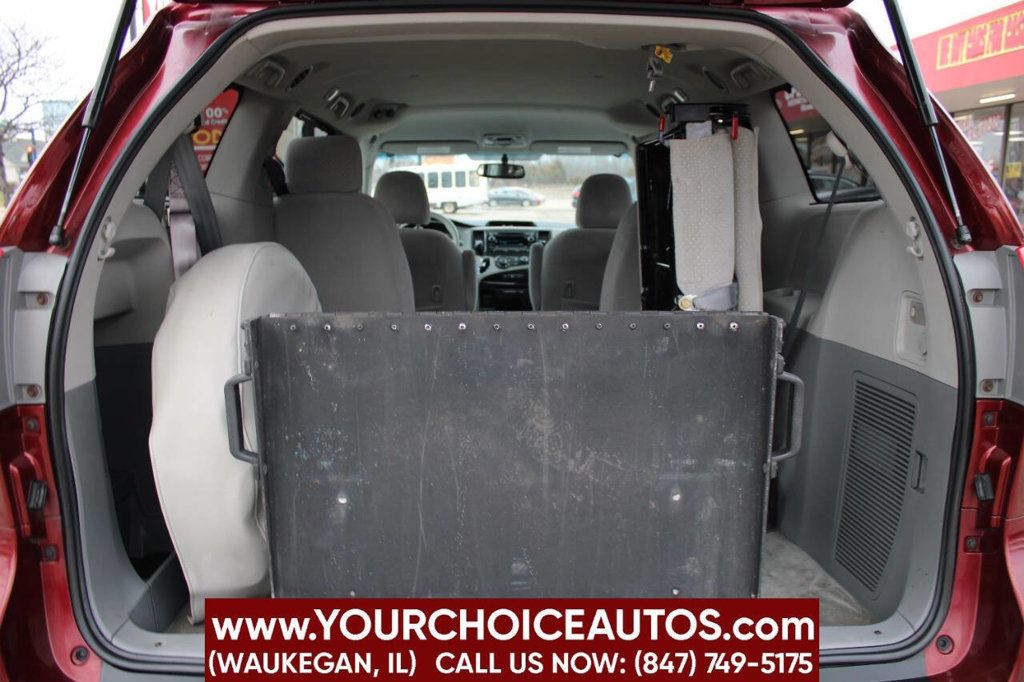 2011 Toyota Sienna LE 7 Passenger Auto Access Seat 4dr Mini Van - 22826221 - 16