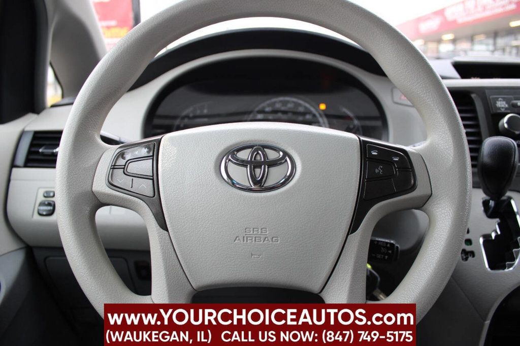 2011 Toyota Sienna LE 7 Passenger Auto Access Seat 4dr Mini Van - 22826221 - 25