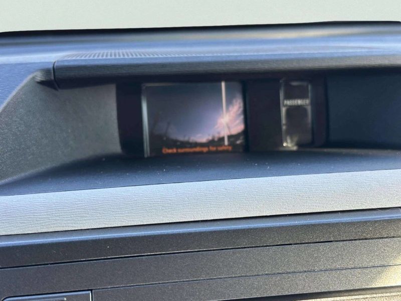 2011 Toyota Sienna LE 7 Passenger Auto Access Seat 4dr Mini Van - 22986269 - 27