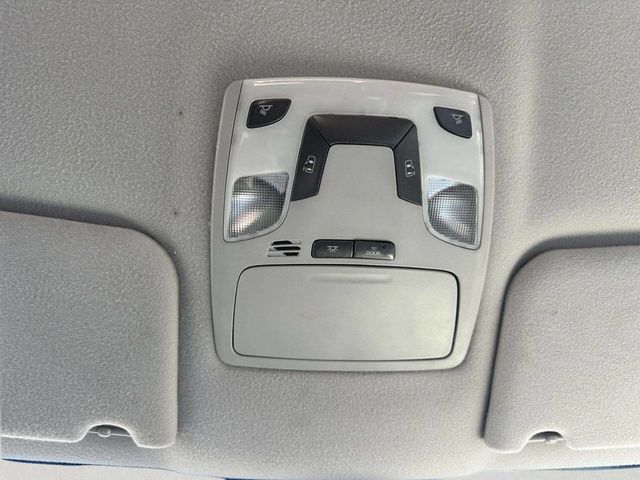 2011 Toyota Sienna LE 7 Passenger Auto Access Seat 4dr Mini Van - 22986269 - 31