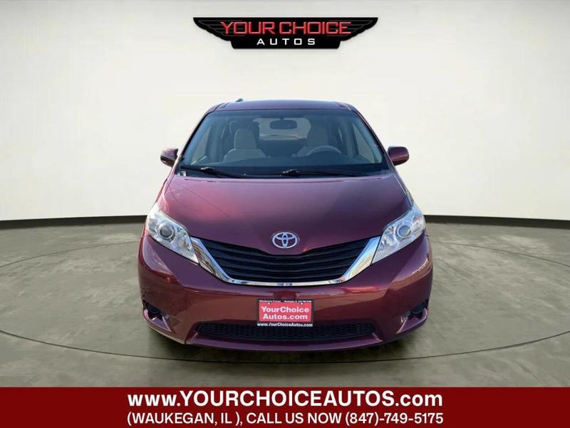 2011 Toyota Sienna LE 7 Passenger Auto Access Seat 4dr Mini Van - 22986269 - 7