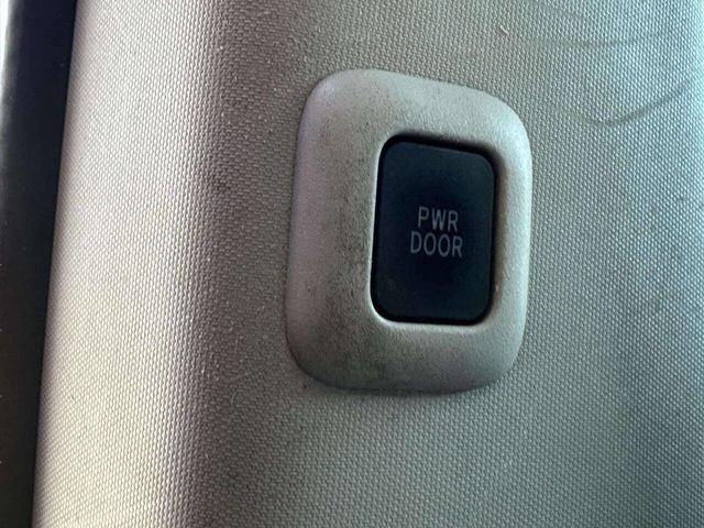 2011 Toyota Sienna LE 7 Passenger Auto Access Seat 4dr Mini Van - 23034153 - 13