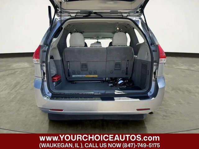 2011 Toyota Sienna LE 7 Passenger Auto Access Seat 4dr Mini Van - 23034153 - 14