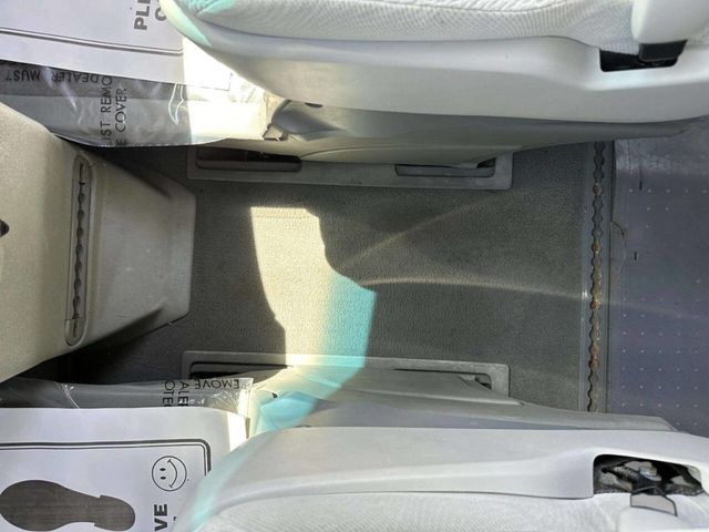 2011 Toyota Sienna LE 7 Passenger Auto Access Seat 4dr Mini Van - 23034153 - 32