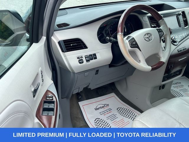 2011 Toyota Sienna Limited - 23034273 - 9