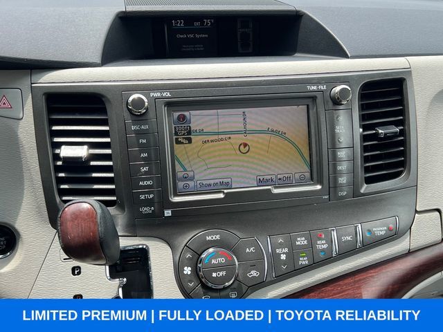 2011 Toyota Sienna Limited - 23034273 - 28