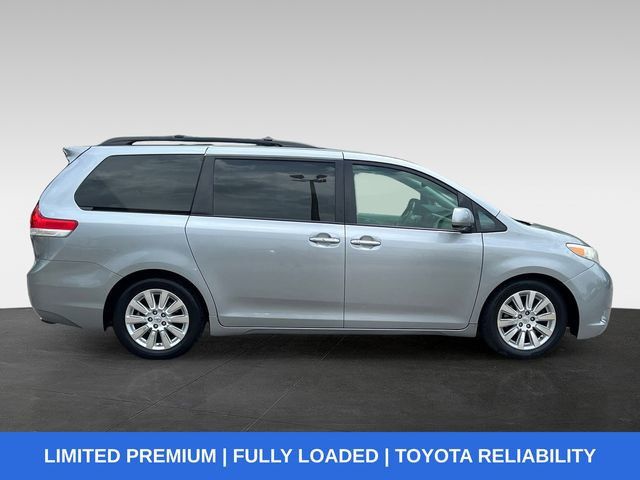 2011 Toyota Sienna Limited - 23034273 - 5