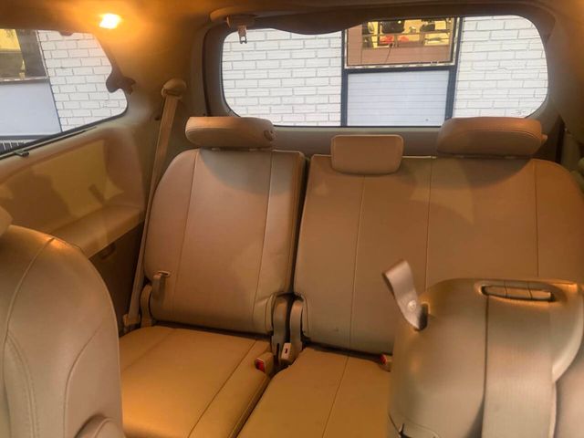 2011 Toyota Sienna Limited 7 Passenger 4dr Mini Van - 22975801 - 10