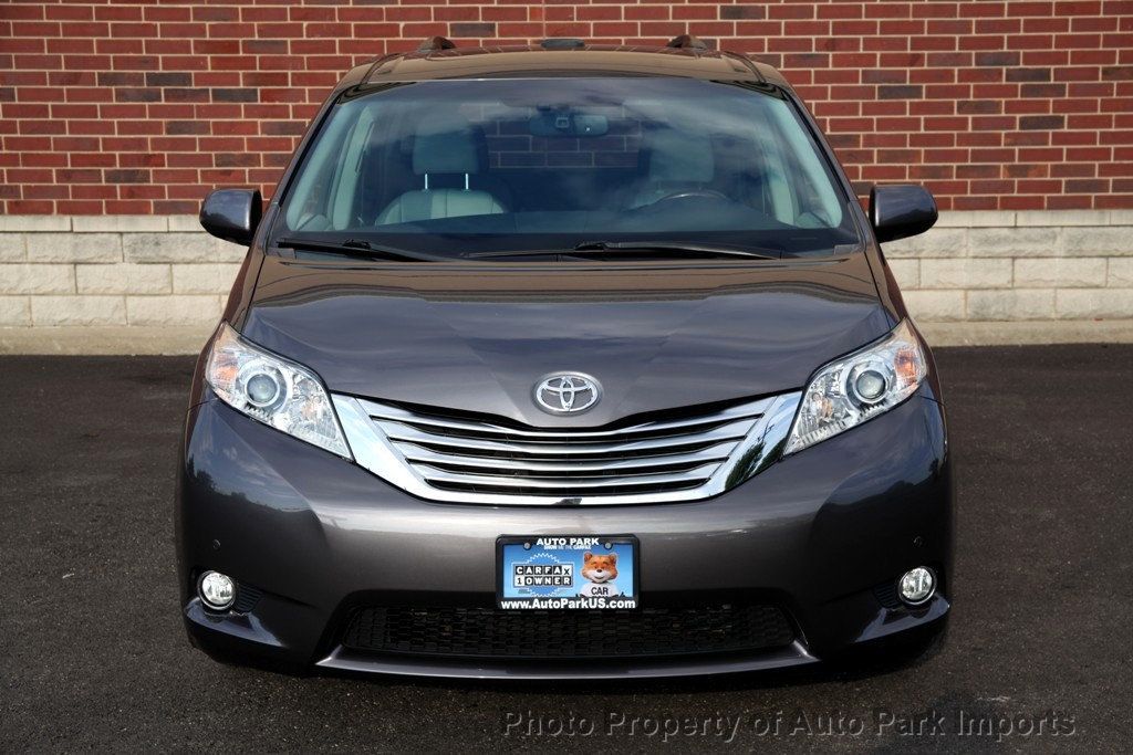2011 Toyota Sienna Limited photo 15