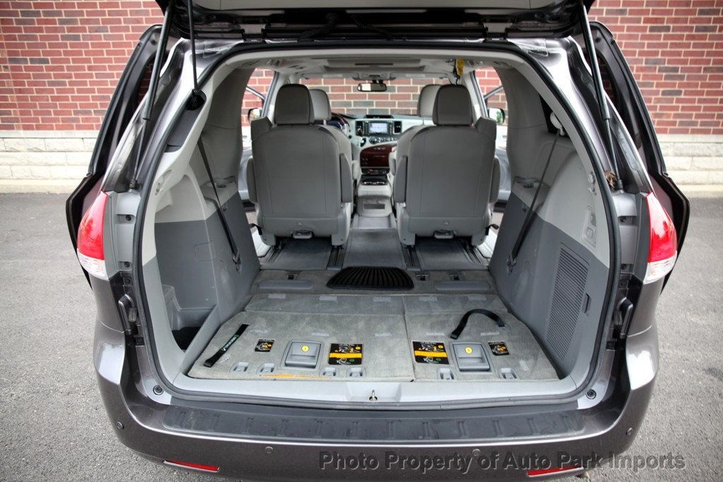 2011 Toyota Sienna Limited photo 53