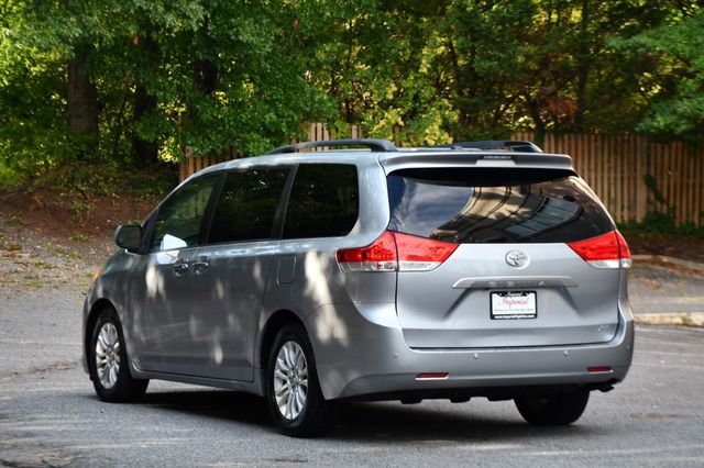2011 Toyota Sienna XLE - 23078920 - 3