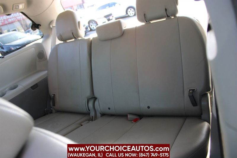 2011 Toyota Sienna XLE 7 Passenger Auto Access Seat 4dr Mini Van - 22359202 - 17