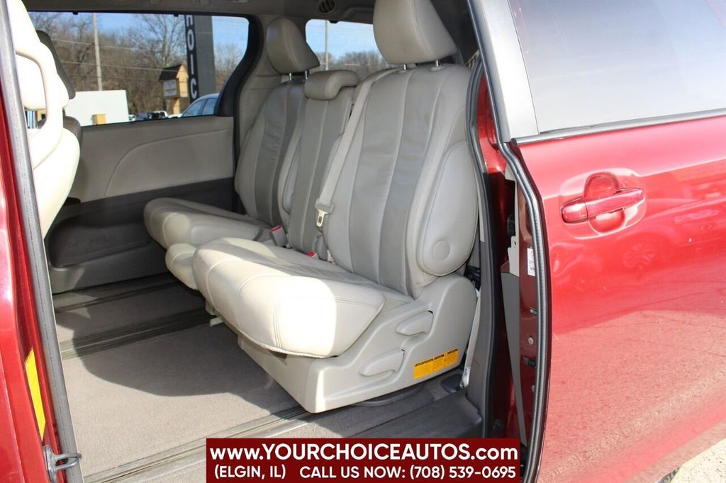 2011 Toyota Sienna XLE 8 Passenger 4dr Mini Van - 22235866 - 17
