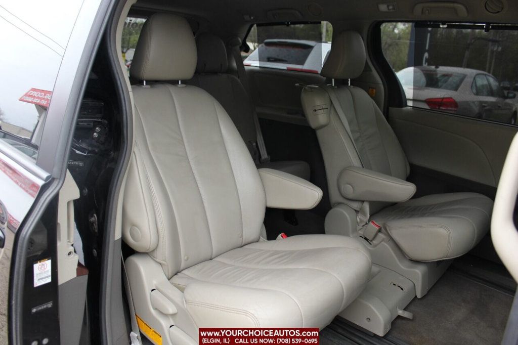 2011 Toyota Sienna XLE 8 Passenger 4dr Mini Van - 22419026 - 24