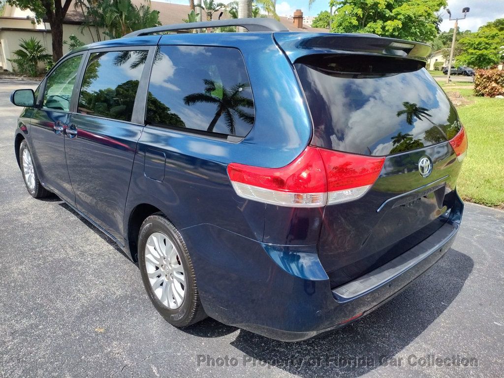 2011 Toyota Sienna XLE 8-Passenger Stow-N-Go JBL Audio - 22503564 - 2