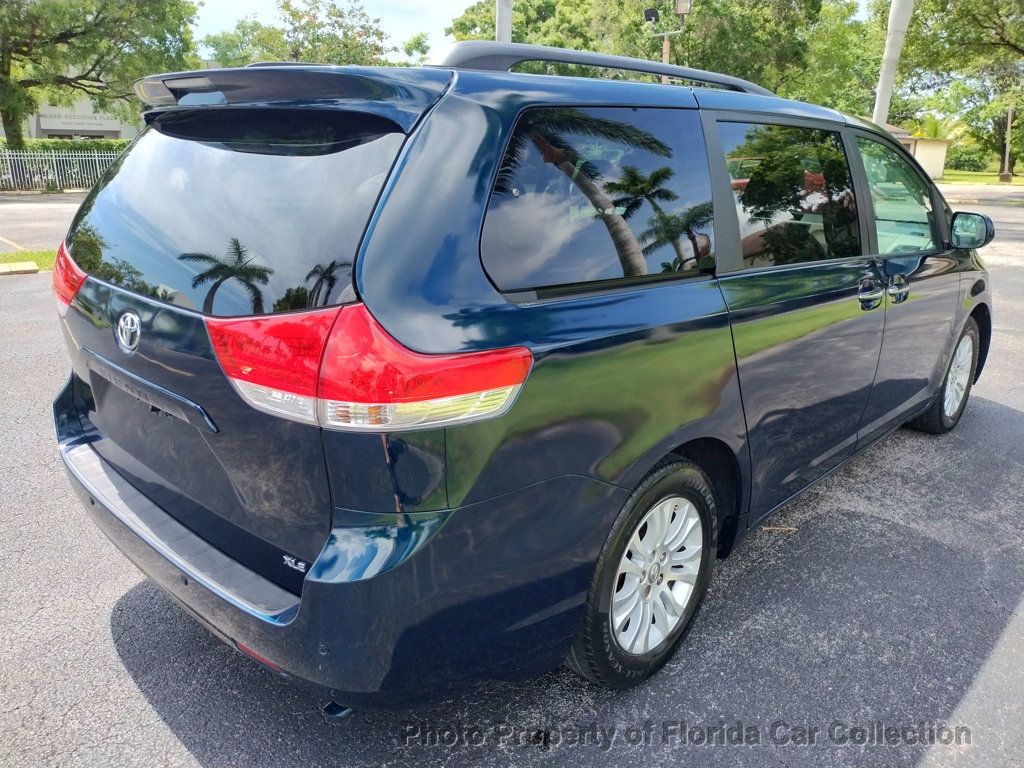 2011 Toyota Sienna XLE 8-Passenger Stow-N-Go JBL Audio - 22503564 - 4