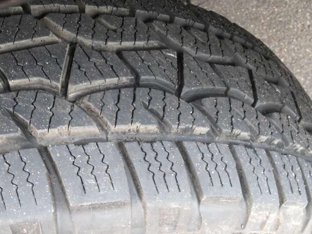 2011 Toyota Tacoma 2OWNER EXTRA CLEAN DOUBLECAB PRERUUNER TACOMA LOW MILES  - 22951836 - 17