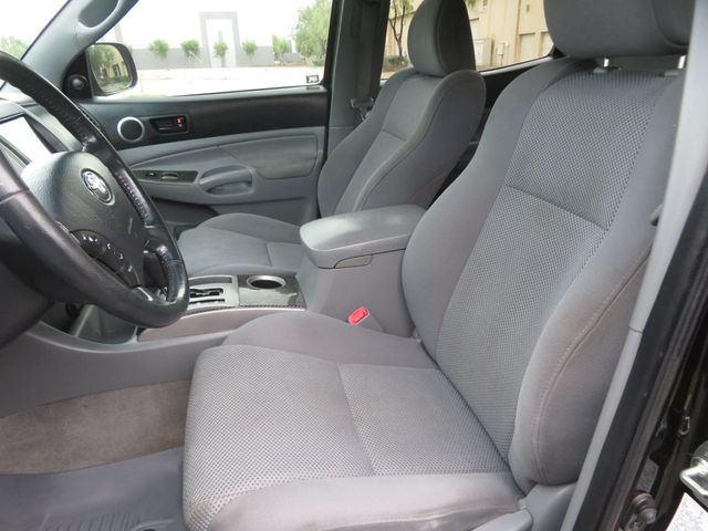2011 Toyota Tacoma 2OWNER EXTRA CLEAN DOUBLECAB PRERUUNER TACOMA LOW MILES  - 22951836 - 22