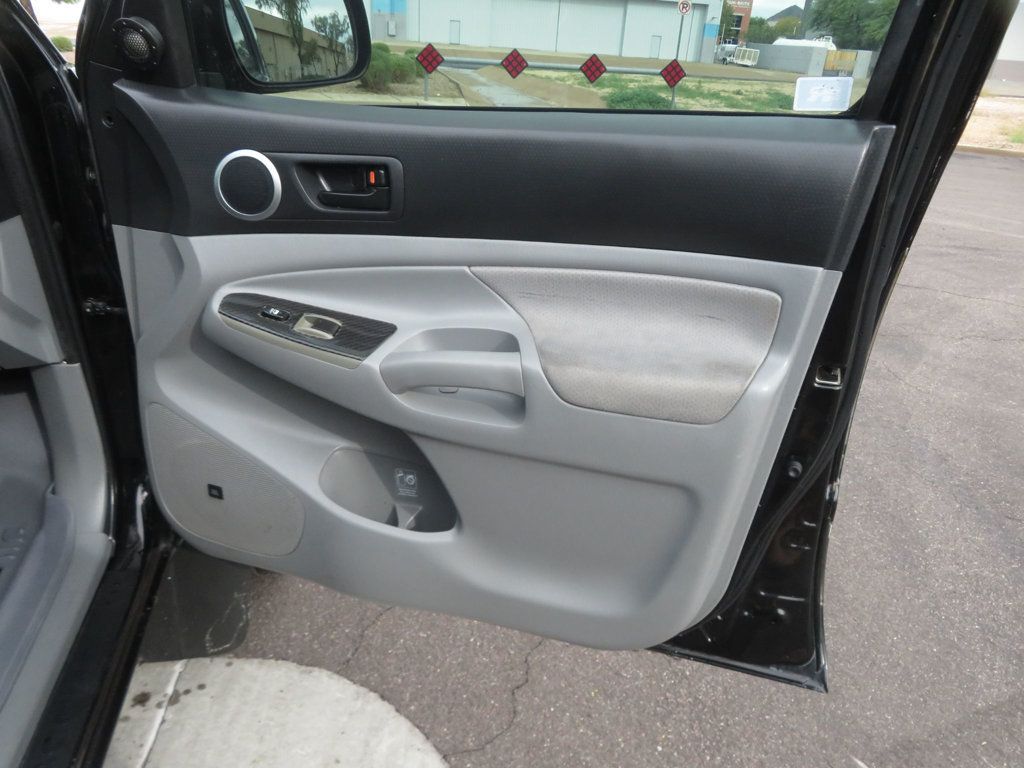 2011 Toyota Tacoma 2OWNER EXTRA CLEAN DOUBLECAB PRERUUNER TACOMA LOW MILES  - 22951836 - 33