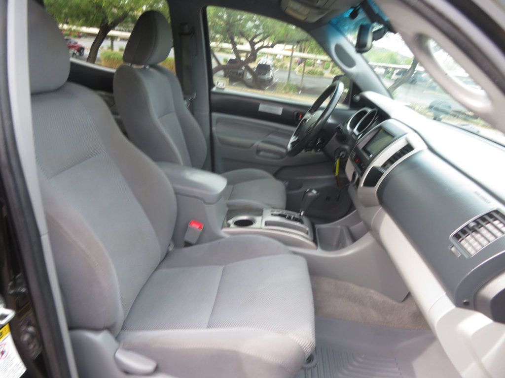 2011 Toyota Tacoma 2OWNER EXTRA CLEAN DOUBLECAB PRERUUNER TACOMA LOW MILES  - 22951836 - 36