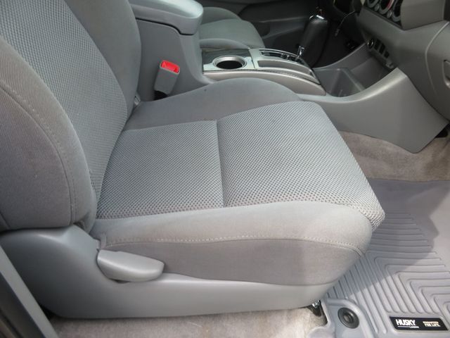 2011 Toyota Tacoma 2OWNER EXTRA CLEAN DOUBLECAB PRERUUNER TACOMA LOW MILES  - 22951836 - 37