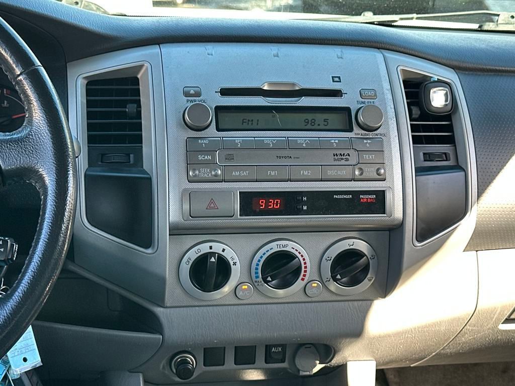 2011 Toyota Tacoma 2WD Double LB V6 Automatic PreRunner - 22943627 - 12