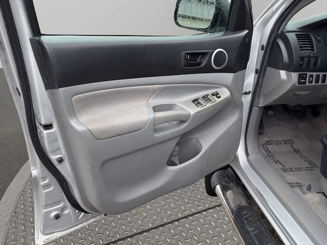 2011 Toyota Tacoma 2WD Double V6 Automatic PreRunner - 22970860 - 11