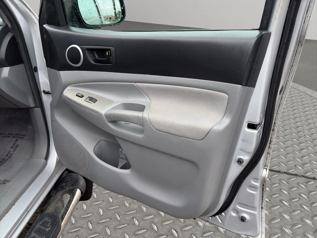 2011 Toyota Tacoma 2WD Double V6 Automatic PreRunner - 22970860 - 17