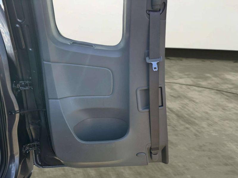 2011 Toyota Tacoma 4WD Access V6 Automatic - 23006125 - 11