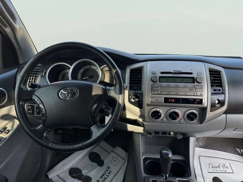 2011 Toyota Tacoma 4WD Access V6 Automatic - 23006125 - 17