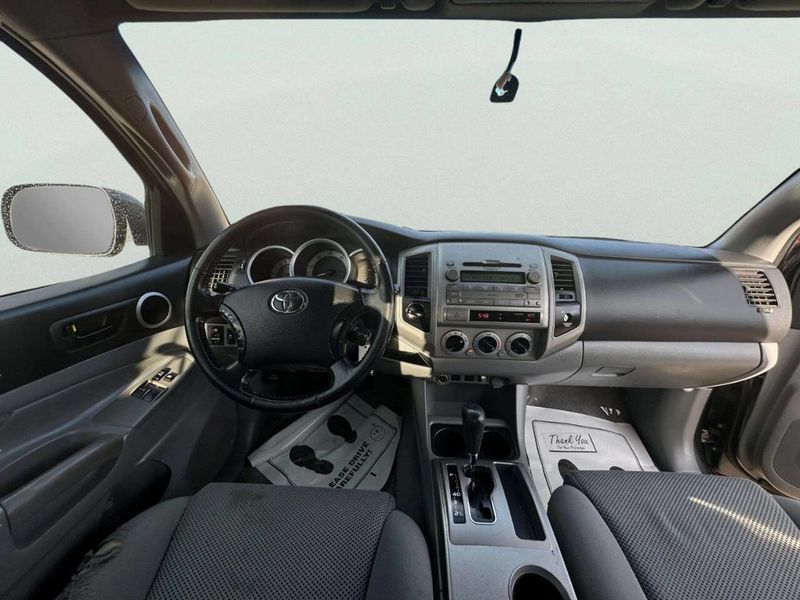 2011 Toyota Tacoma 4WD Access V6 Automatic - 23006125 - 18