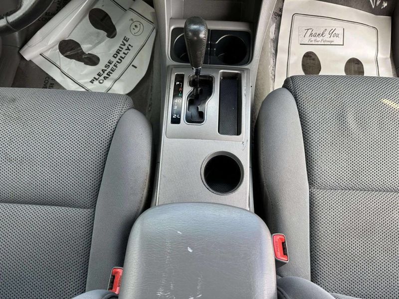 2011 Toyota Tacoma 4WD Access V6 Automatic - 23006125 - 19