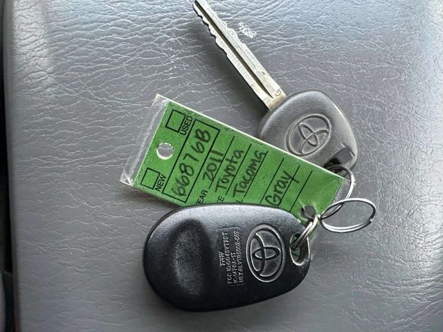 2011 Toyota Tacoma 4WD Access V6 Automatic - 23006125 - 28