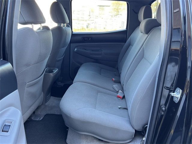 2011 Toyota Tacoma 4WD Double V6 Automatic - 22966640 - 12