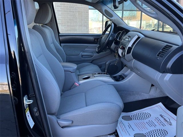 2011 Toyota Tacoma 4WD Double V6 Automatic - 22966640 - 16