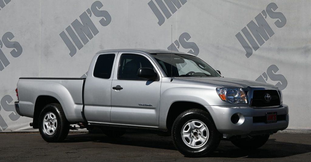 2011 Toyota Tacoma Access Cab photo 2