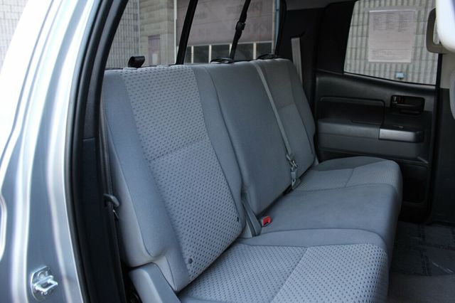 2011 Toyota Tundra 4WD DOUBLE CAB V8 - 23063526 - 10