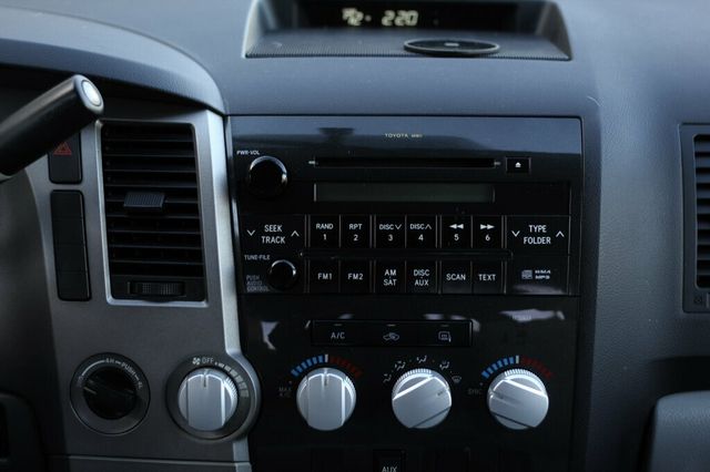 2011 Toyota Tundra 4WD DOUBLE CAB V8 - 23063526 - 12