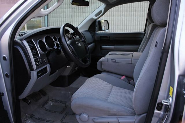 2011 Toyota Tundra 4WD DOUBLE CAB V8 - 23063526 - 22