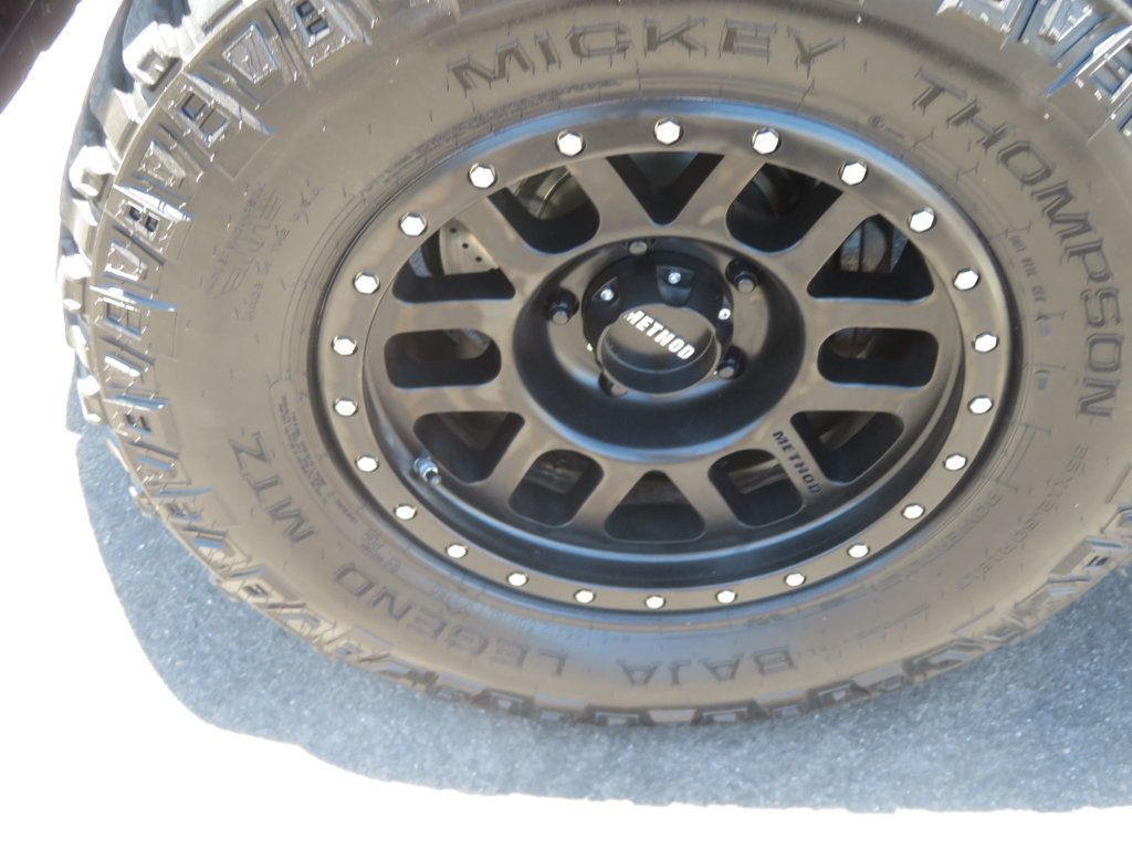 2011 Toyota Tundra CREWMAX 4X4 LIMITED LEATHER MOONROOF LOW MILES LIFTED CREWMAX  - 23027720 - 14
