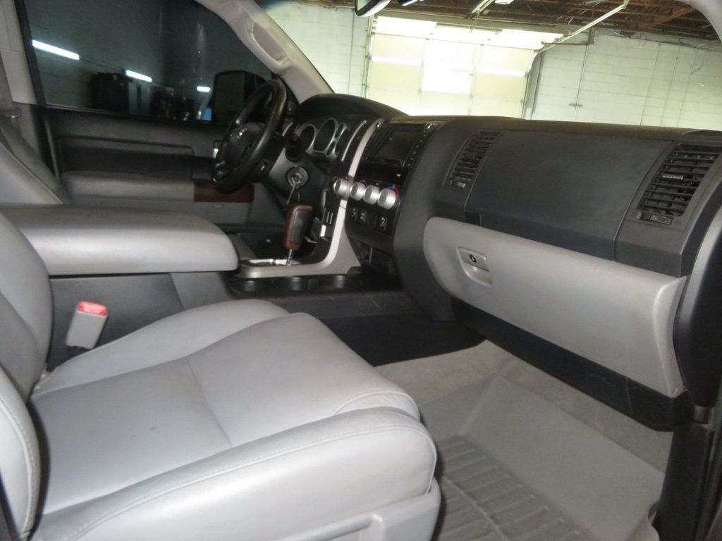 2011 Toyota Tundra CREWMAX 4X4 LIMITED LEATHER MOONROOF LOW MILES LIFTED CREWMAX  - 23027720 - 35