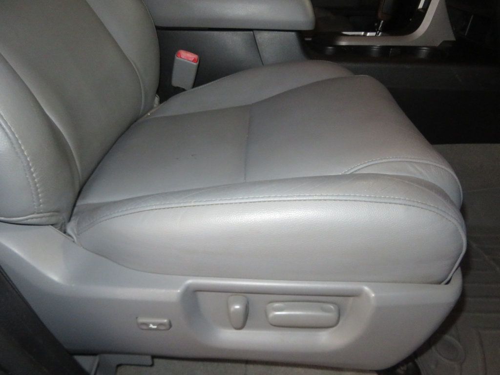 2011 Toyota Tundra CREWMAX 4X4 LIMITED LEATHER MOONROOF LOW MILES LIFTED CREWMAX  - 23027720 - 36