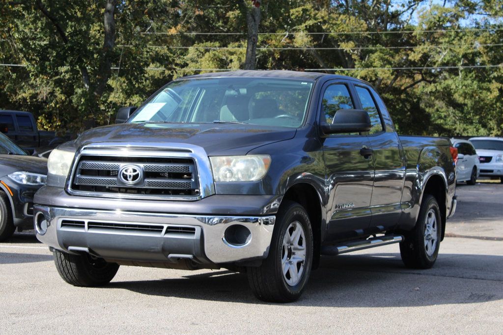2011 Toyota Tundra Double Cab photo 3