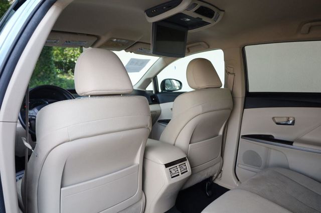2011 Toyota Venza 4dr Wagon V6 AWD - 23062704 - 17